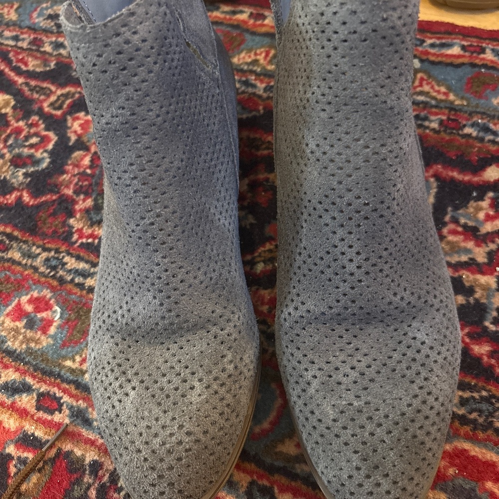 Crown Vintage ankle boots size 8.5 womens